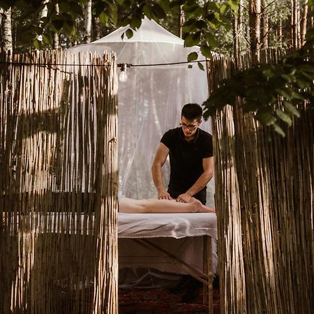 Jurty Z Widokiem, Prywatna Balia- Dzikolas Glamping Krasnobród Eksteriør bilde