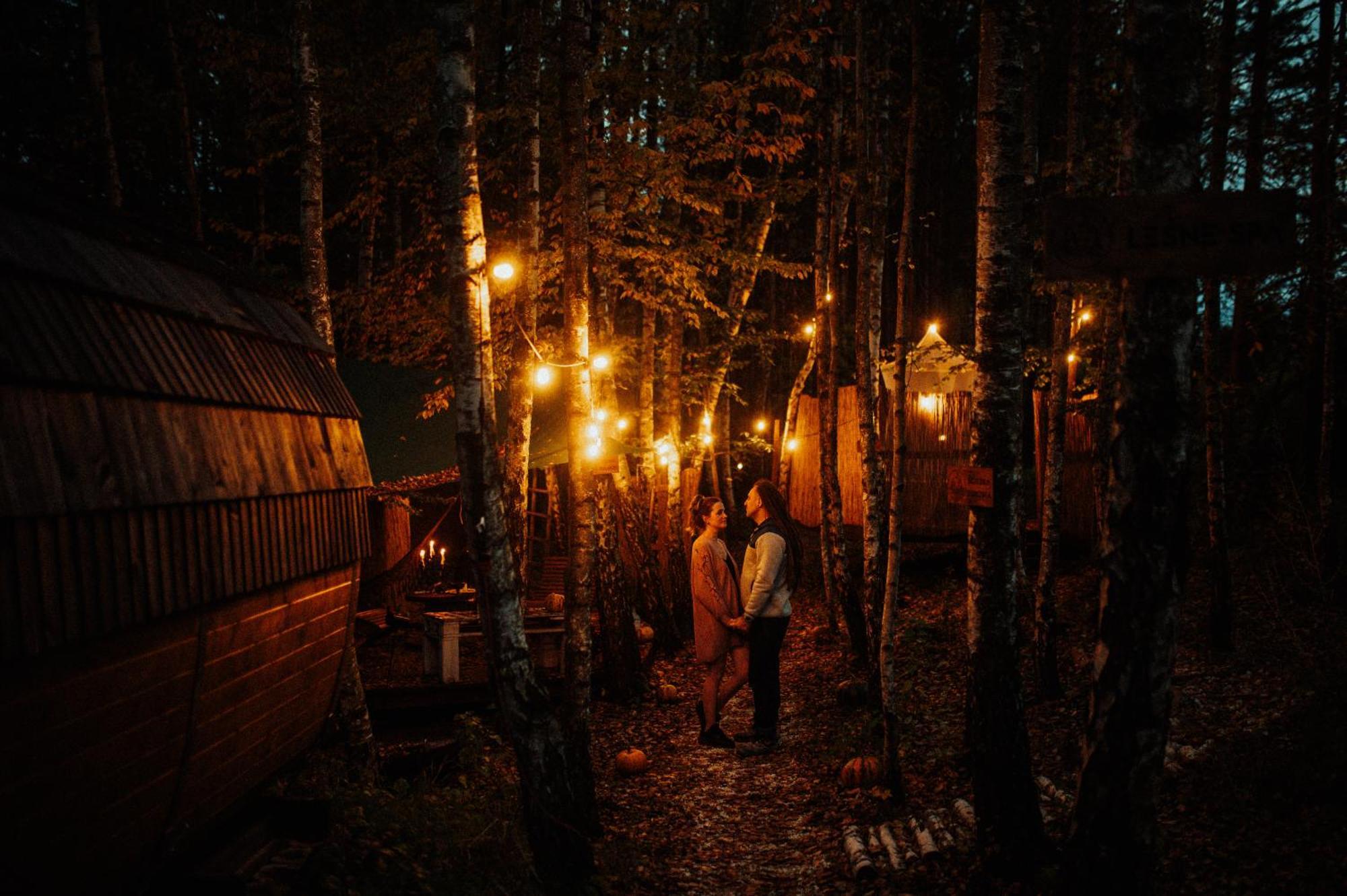 Jurty Z Widokiem, Prywatna Balia- Dzikolas Glamping Krasnobród Eksteriør bilde